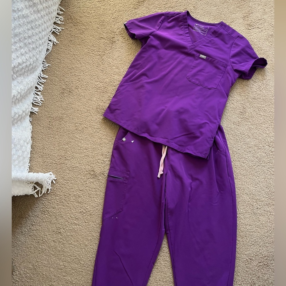 Figs top medium. Figs high waisted size large
